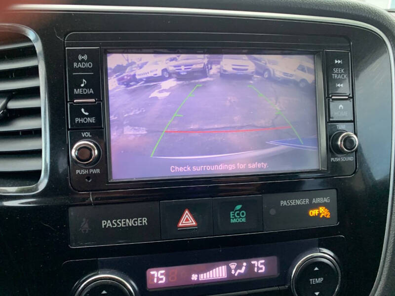 2018 Mitsubishi Outlander ES