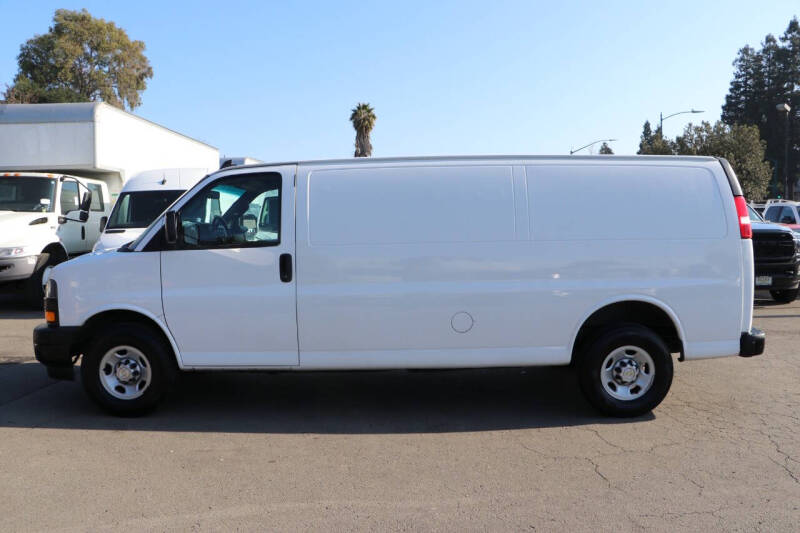 2021 Chevrolet Express 2500