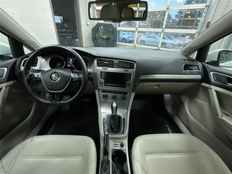 2016 Volkswagen Golf