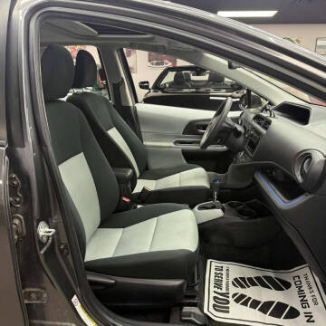 2013 Toyota Prius c Three