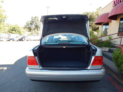 1999 Mercedes-Benz E-Class E 320