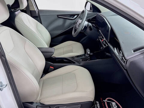 2023 Kia Niro EX Touring