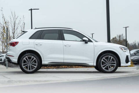 2022 Audi Q3 quattro S line Prem Plus 45 TFSI