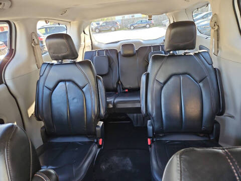 2020 Chrysler Pacifica Touring L