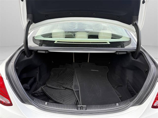 2016 Mercedes-Benz C-Class