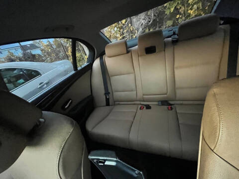 2010 BMW 5 Series 528i xDrive