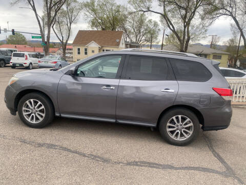 2016 Nissan Pathfinder S