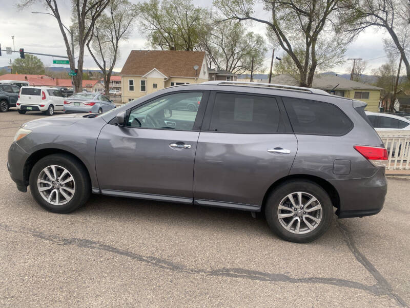 2016 Nissan Pathfinder S
