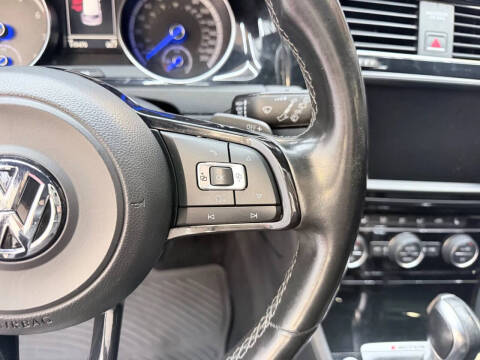 2016 Volkswagen Golf R