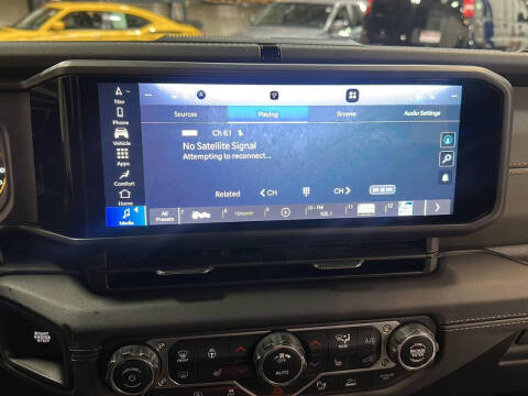 2024 Jeep Gladiator Mojave X