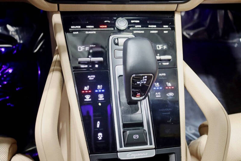 2023 Porsche Cayenne Coupe Platinum Edition