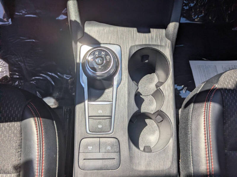 2025 Ford Escape ST-Line Select