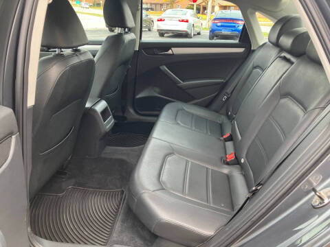 2012 Volkswagen Passat SE