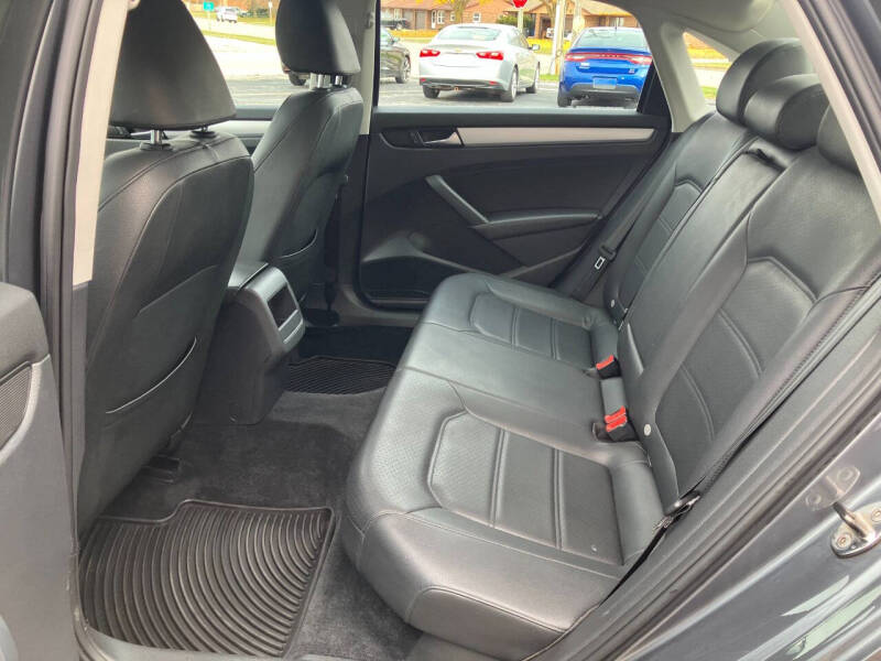 2012 Volkswagen Passat SE