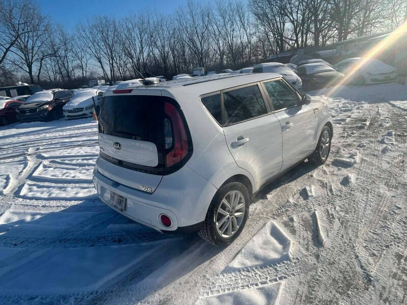 2018 Kia Soul +