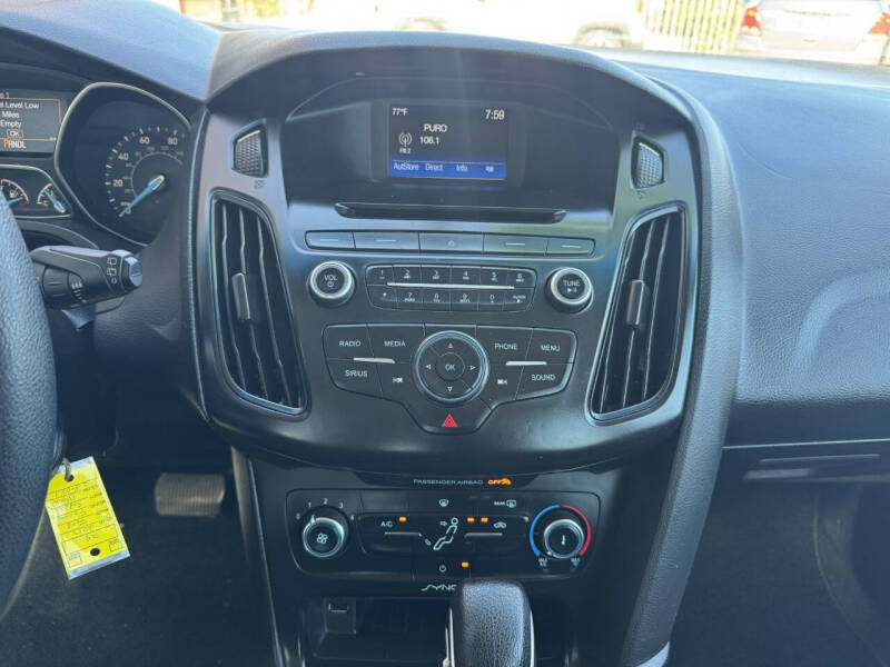 2017 Ford Focus SE