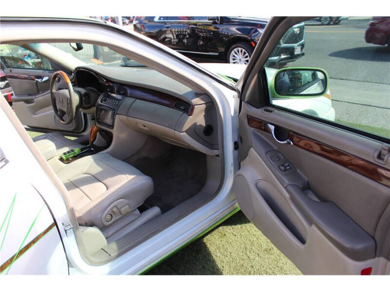 2004 Cadillac DeVille DTS