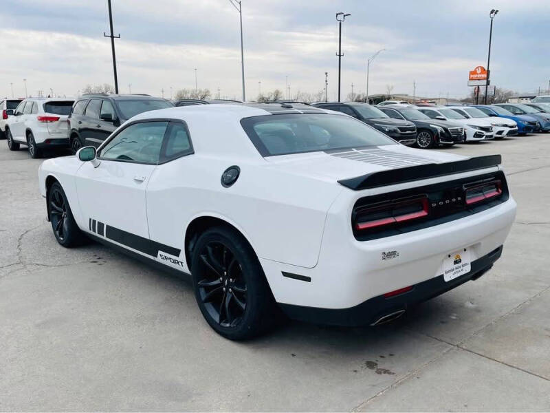 2018 Dodge Challenger SXT