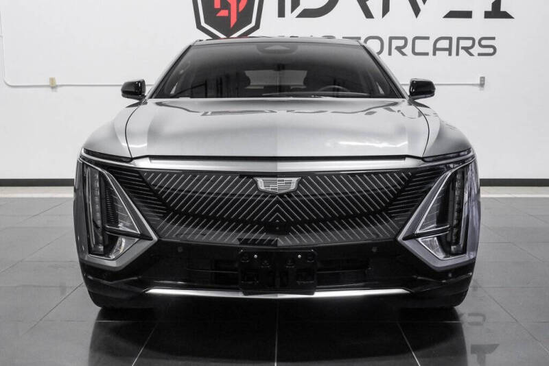 2024 Cadillac LYRIQ Luxury 3