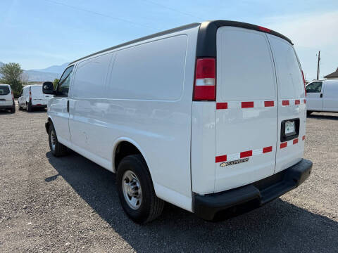 2021 Chevrolet Express 2500