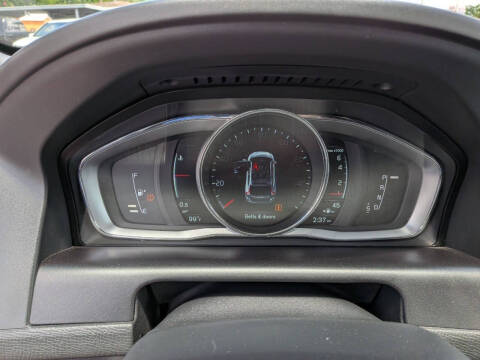 2016 Volvo XC60 T5 Drive-E Premier