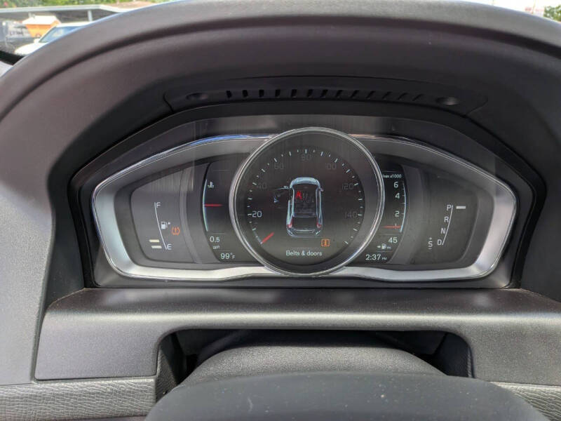 2016 Volvo XC60 T5 Drive-E Premier