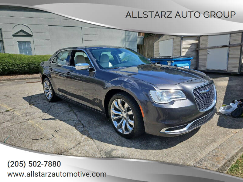 Chrysler 300's photo