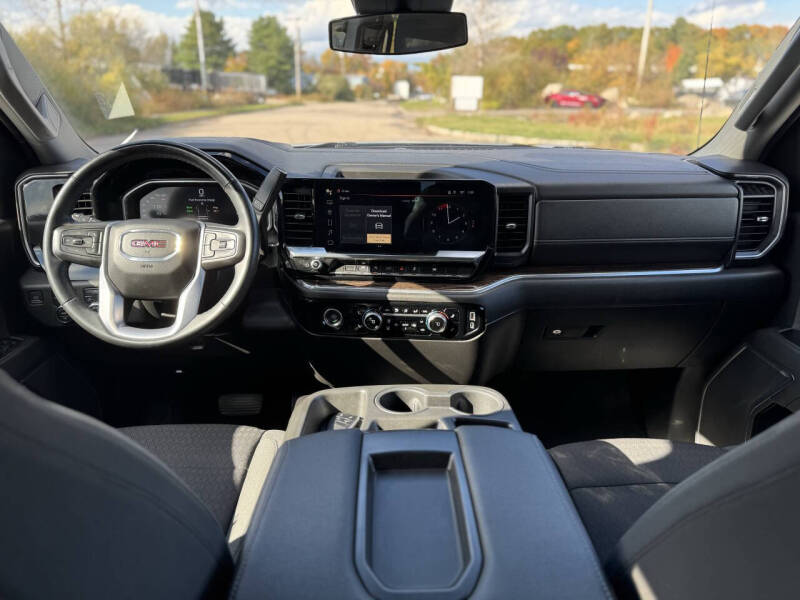 2023 GMC Sierra 1500 SLE