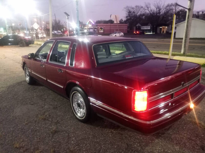 1997 Lincoln Town Car EXECUTIVE photo 8