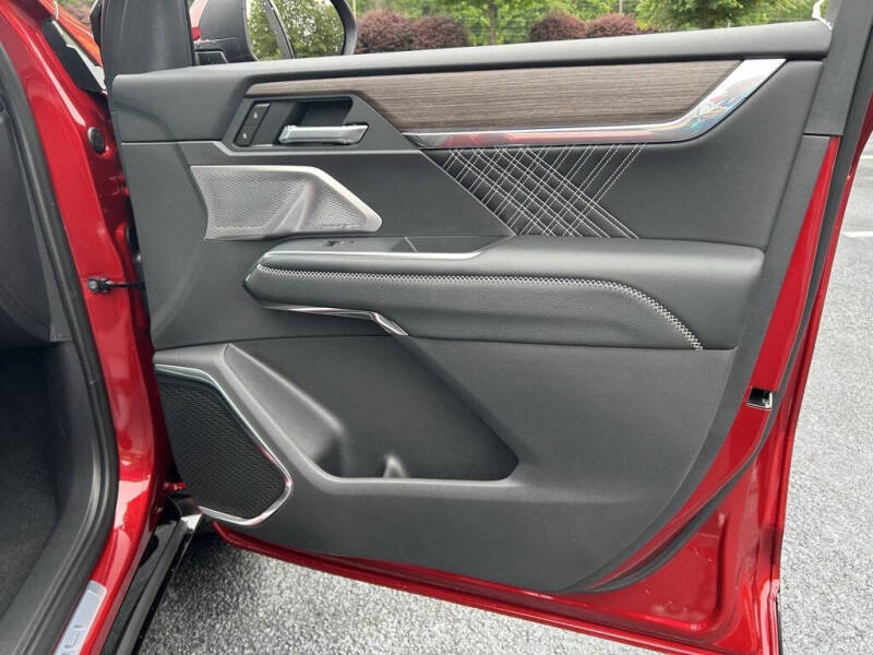 2025 GMC Acadia Denali