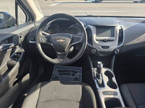 2017 Chevrolet Cruze LS Auto