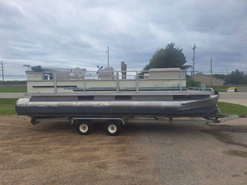 1998 Crest Pontoon 22FT PONTOON