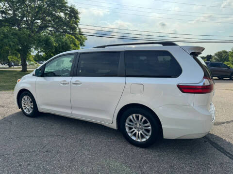 2017 Toyota Sienna
