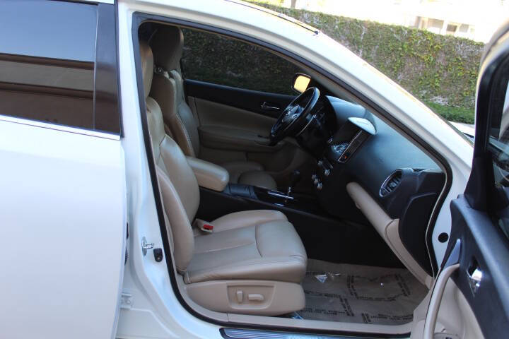 2014 Nissan Maxima