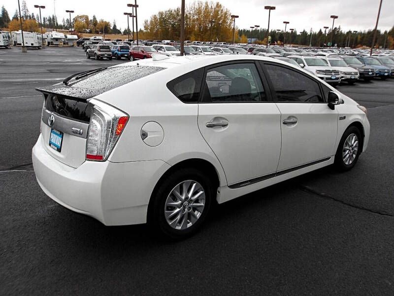 2013 Toyota Prius Plug-in Hybrid Advanced