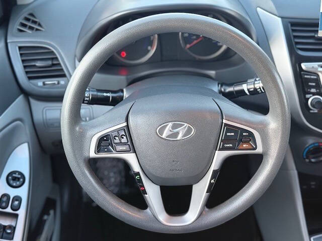 2017 Hyundai Accent Value Edition