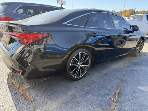 2019 Toyota Avalon Touring