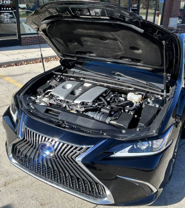 2021 Lexus ES 300h