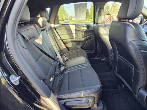 2025 Ford Escape ST-Line Select