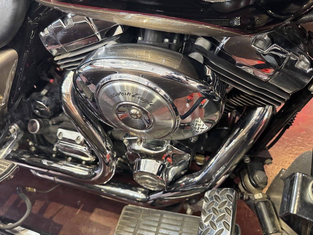 2004 Harley-Davidson FLHTCUI - Electra Glide 9