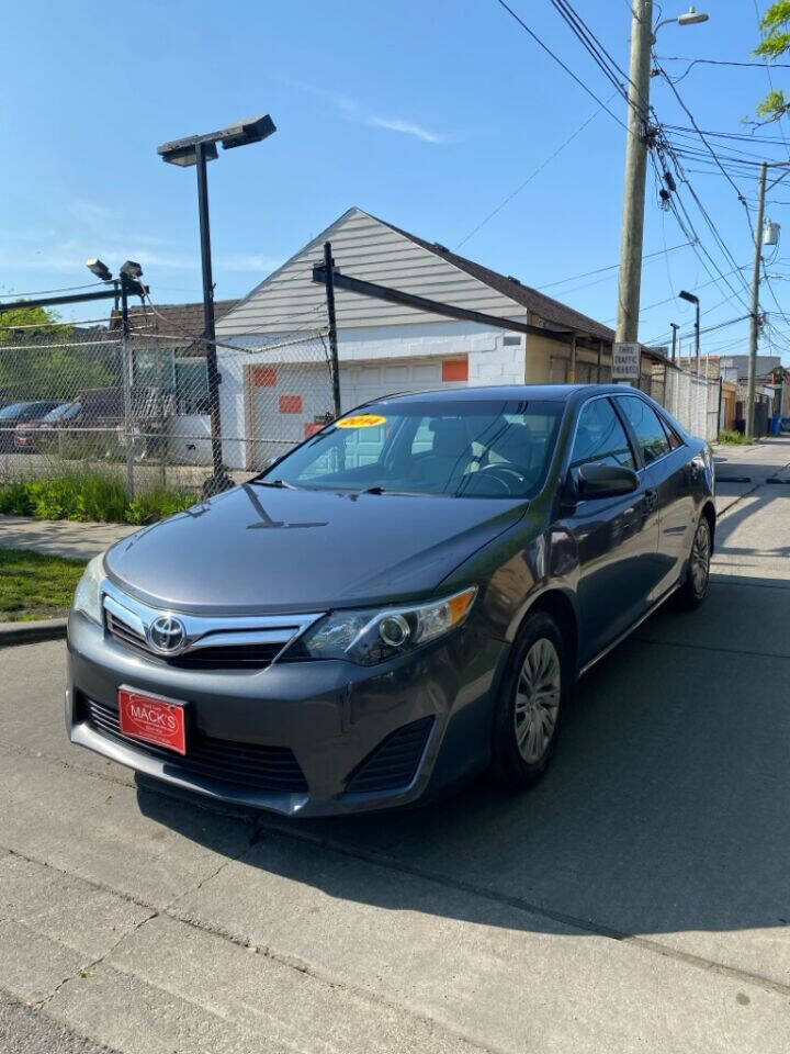 2014 Toyota Camry for sale at Macks Motor Sales in Chicago, IL