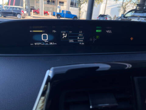 2022 Toyota Prius L Eco