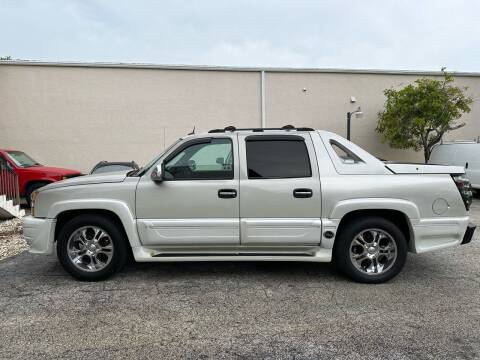 2004 Chevrolet Avalanche for sale at Florida Cool Cars in Fort Lauderdale FL