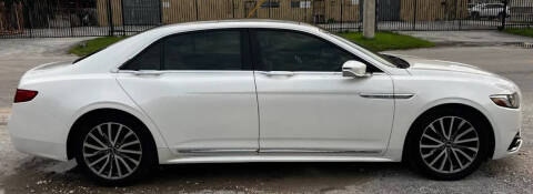 2017 Lincoln Continental Select