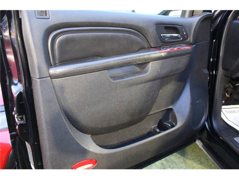 2011 Cadillac Escalade EXT Premium