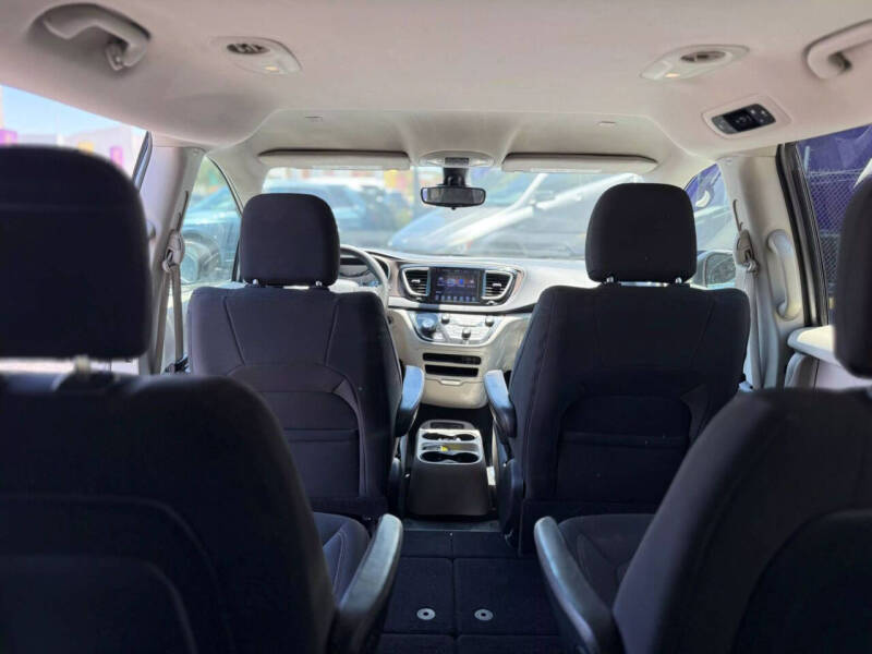 2017 Chrysler Pacifica Touring