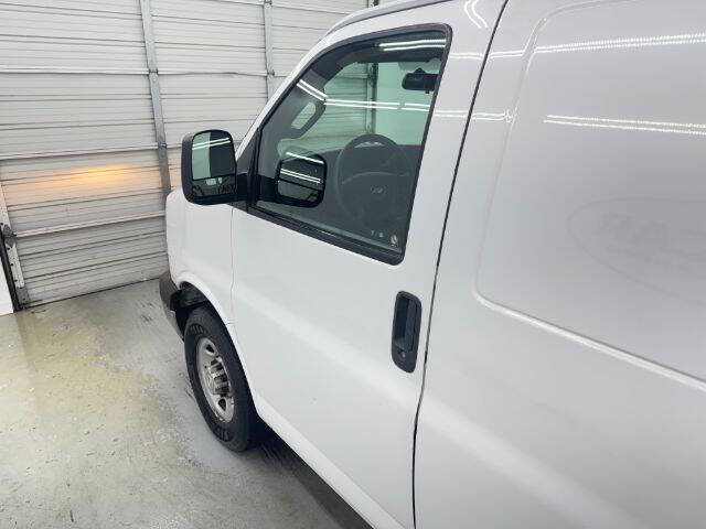 2019 Chevrolet Express 2500