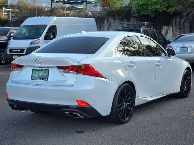 2017 Lexus IS 200t