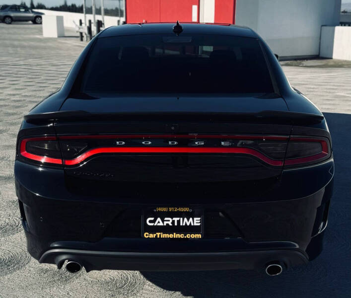 2018 Dodge Charger SXT Plus