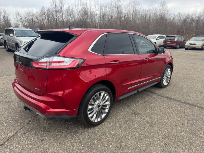 2022 Ford Edge Titanium photo 7